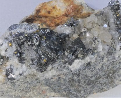 Tétraédrite sur Quartz, Langeac, Haute-Loire.