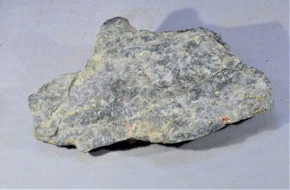 Chabourneite et Réalgar, Jas-Roux, Valgaudemar, Hautes-Alpes.