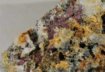 Chalcotrichite (Cuprite), Le Moulinal, Tarn.