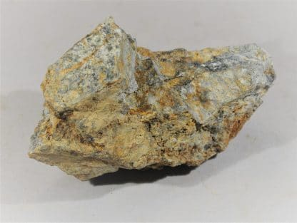 Chalcotrichite (Cuprite), Le Moulinal, Tarn.