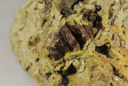 Axinite et Epidote, Chamrousse, Isère.