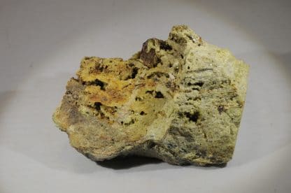 Axinite et Epidote, Chamrousse, Isère.