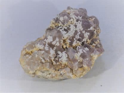 Calcite sur Fluorine, Saint-Georges-les-Bains, Ardèche.