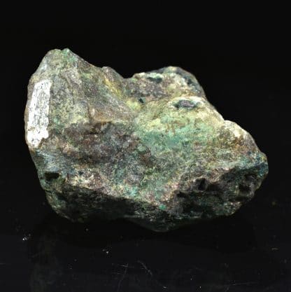Chalcopyrite, azurite, malachite, mine de Charrier, Allier.