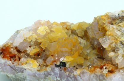 Quartz améthysé, calcite, l’Argentolle, Saône-et-Loire, Morvan.