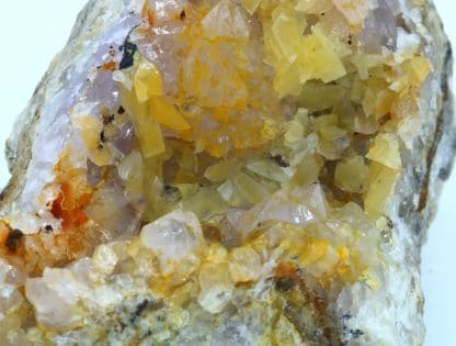 Quartz améthysé, calcite, l’Argentolle, Saône-et-Loire, Morvan.