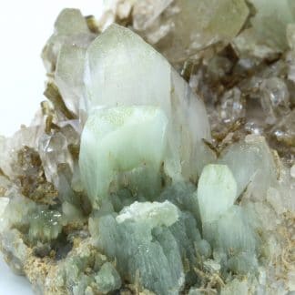Epidote et quartz à inclusions d'amiante (byssolite), Oisans.