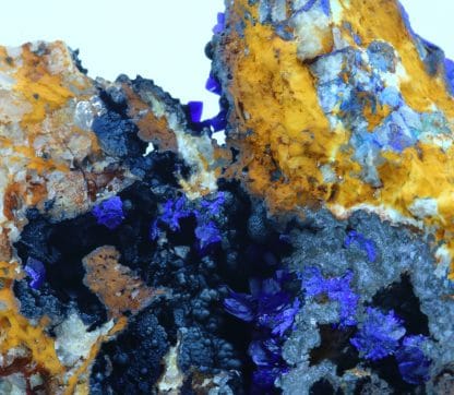 Azurite, goethite et malachite, mine du Moulinal, Rayssac, Tarn.