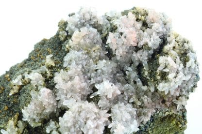 Calcite rose sur chalcopyrite, Laguépie, Tarn-et-Garonne.