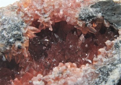 Rhodochrosite, Moanda, Haut-Ogooué, Gabon.