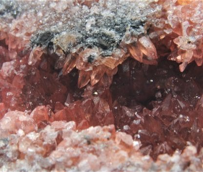 Rhodochrosite, Moanda, Haut-Ogooué, Gabon.