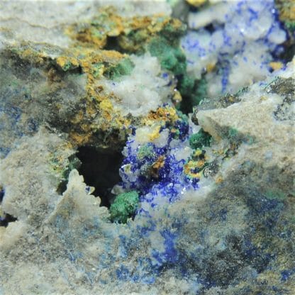 Azurite, Bindheimite, Tétraédrite, Arsénopyrite et Malachite, Le Mas Dieu, Gard.