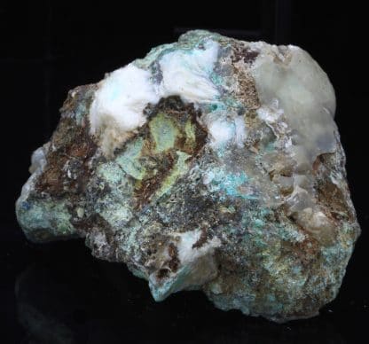 Smithsonite, mine de Mas Lacombe, Saint-Laurent-le-Minier, Gard.