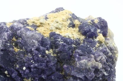 Fluorite violette, mine de Rancennes, Fromelennes, Ardennes.