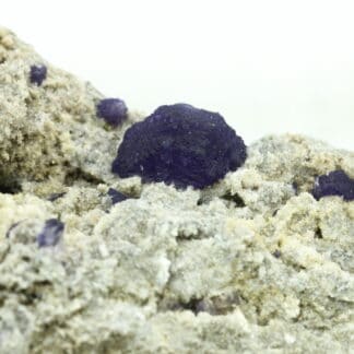 Fluorite violette, Bois-le-Duc, Foisches, Pointe de Givet, Ardennes.