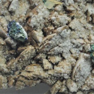 Aragonite et Chalcopyrite, mine Saint-Pierre, Sainte-Marie-aux-Mines, Haut-Rhin.