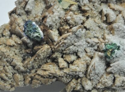 Aragonite et Chalcopyrite, mine Saint-Pierre, Sainte-Marie-aux-Mines, Haut-Rhin.