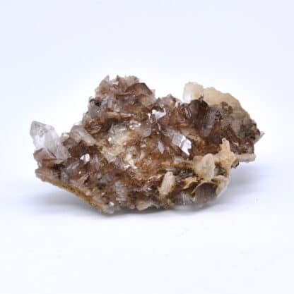 Axinite, calcite et quartz de l'Oisans, Isère.