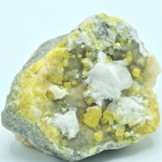 Célestite (célestine) sur Soufre, Mine de Machów, Pologne.