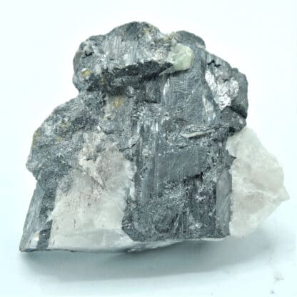 Huebnerite, Scheelite et Powellite, Mine Carrock, Royaume-Uni.