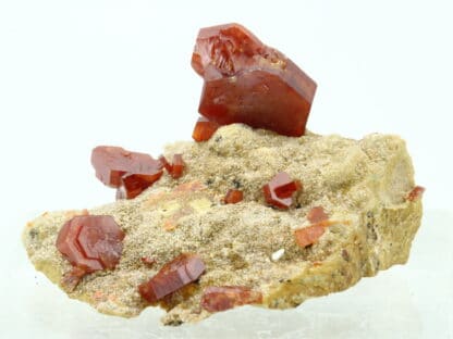 Vanadinite, District minier de Mibladen, province de Midelt, Maroc