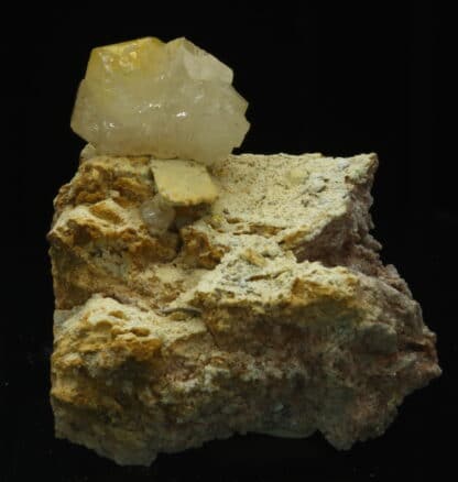 Cérusite maclée, Mine de Tsumeb, Tsumeb, région d'Oshikoto, Namibie.