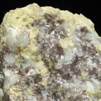 Lépidolite violette d'Ambazac dans la Haute-Vienne.