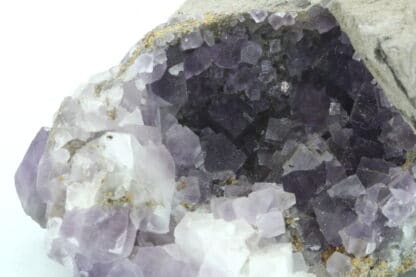 Géode de Fluorite mauve, mine de Durfort, Gard.