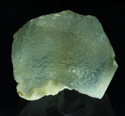 Fluorite bleue, (fondue), mine d’Embournegade (Tarn).