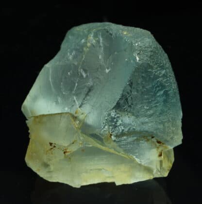 Fluorite bleue, (fondue), mine d’Embournegade (Tarn).