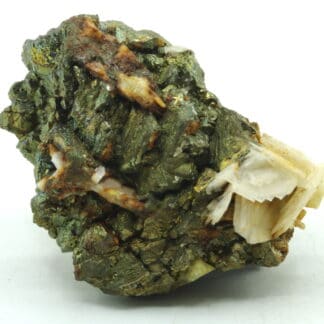 Chalcopyrite et baryte, mine de Marsanges, Langeac, Haute-Loire.