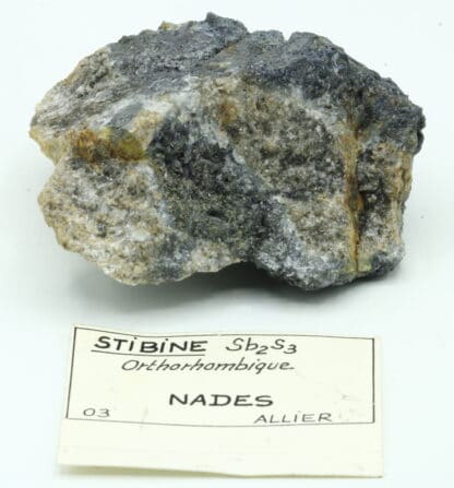 Stibine cristallisée et Quartz, Nades, Allier, Auvergne.