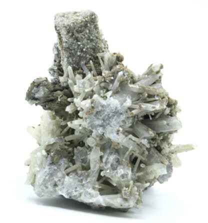 Ilvaïte, Hédenbergite et Quartz, Dalnegorsk, Russie.