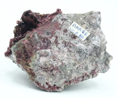 Erythrite et aragonite, Mine de Bou Azzer, Ouarzazate, Maroc.