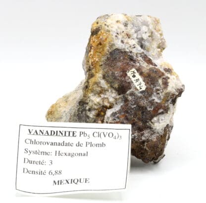 Vanadinite, calcite, Mine San Carlos, Chihuahua, Mexique.