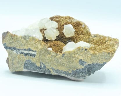 Calcite sur Sidérite, Carrière du Rivet, Peyrebrune, Tarn.