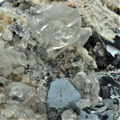 Hématite et Rutile, Val Cavradi, Grisons, Suisse.