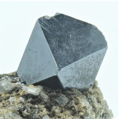 Cristal de Magnétite, Binntal, Valais, Suisse.