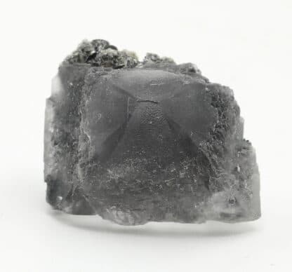 Fluorine violette, hématite, massif du Mont-Blanc, Haute-Savoie.