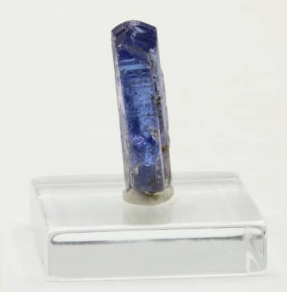 Cristal de Tanzanite, Umba vallée, Usumburu, Tanzanie.