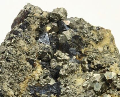 Pyrite associée à la Galène en provenance du Pérou.