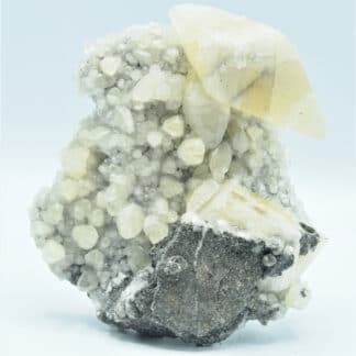 Calcite de la mine de Trèves, Gard, France.