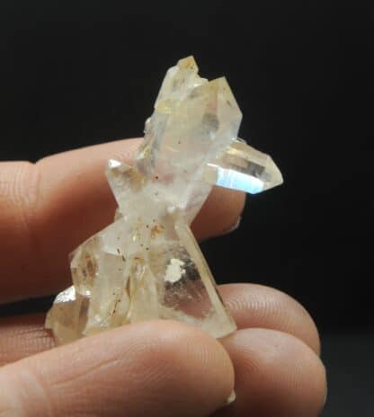 Quartz avec 2 macles de la Gardette, Mine des Halles, Vaulnaveys, Isère.