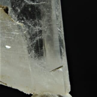 Quartz à inclusions de Ménéghinite, La Lauzière, Savoie.