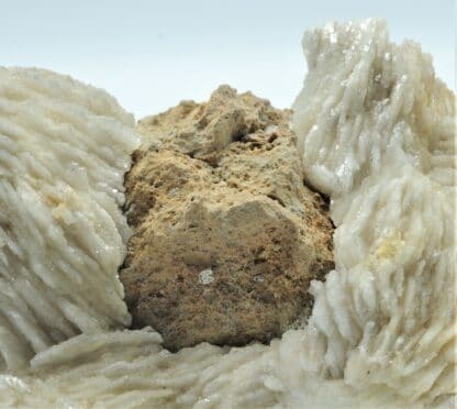 Baryte (Barytine) pompons, Mine du Bleymard, Le Bleymard, Lozère.