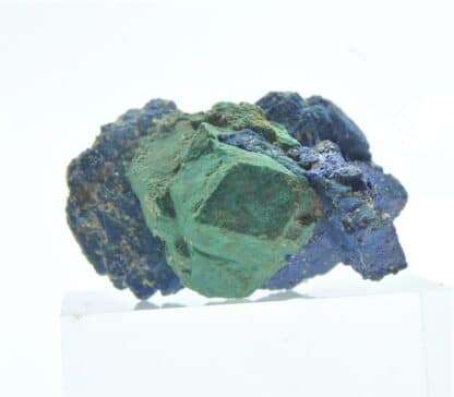 Pseudomorphose de Cuprite en Malachite, sur Azurite (Chessylite), Chessy, Rhône.