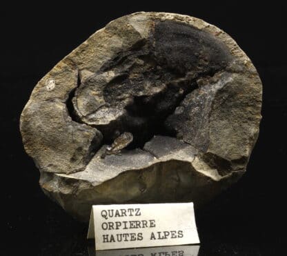 Quartz sceptre dans septaria, Orpierre, Hautes-Alpes.