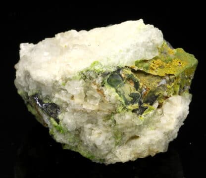 Pyromorphite et fluorite sur galène, L’Argentolle, Saône-et-Loire.