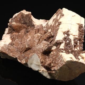 Orthose (orthoclase) et quartz, Coustouges, Pyrénées-Orientales.