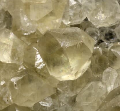 Calcite de la mine de Trèves dans le Gard, France.